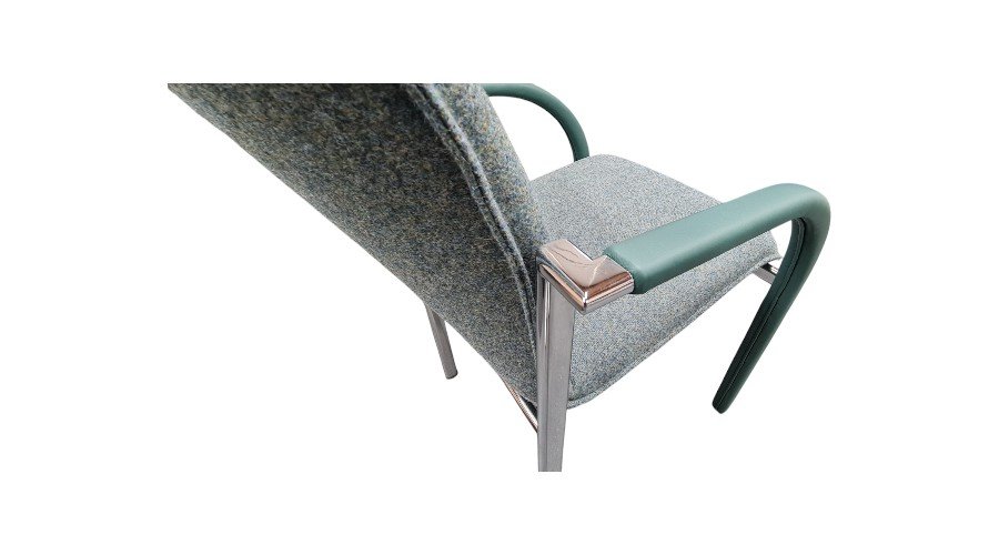Herstofferen Leolux Cimaronne eetkamere stoelen