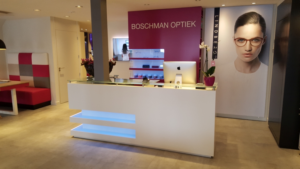 Toonbank_opticien.jpg