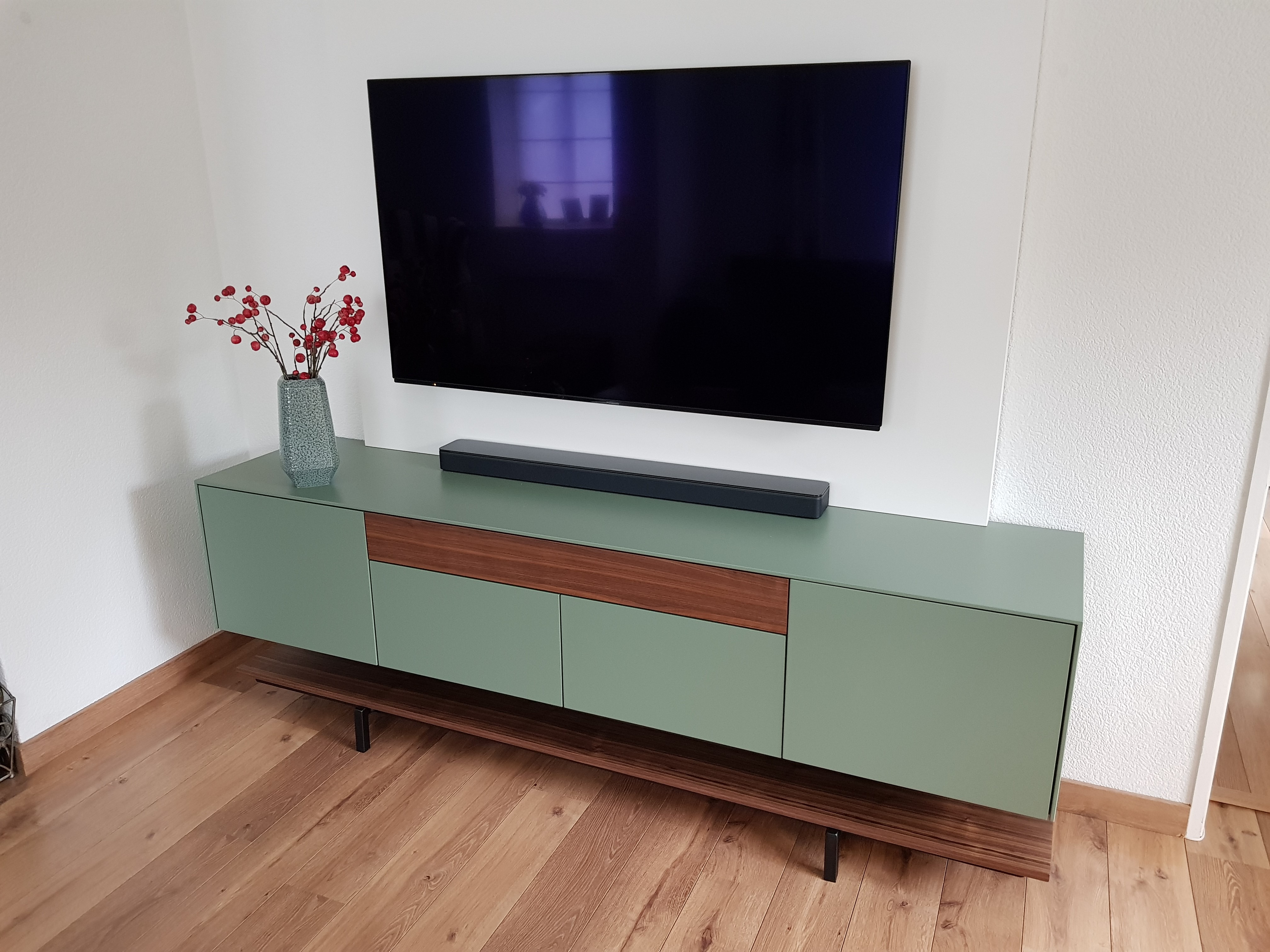 tv_meubel.jpg